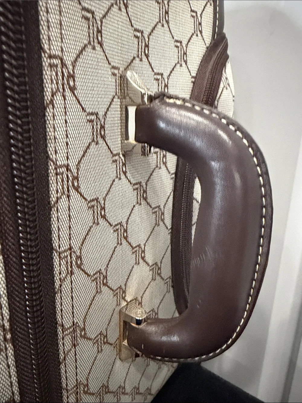 Lauren Ralph Lauren Luxury Brown & Cream Monogram Carry Case